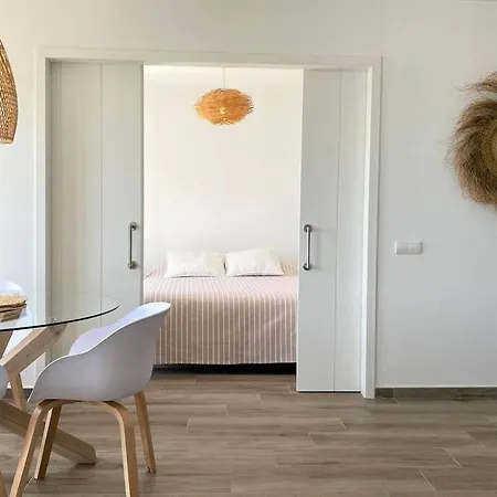 Passeig Ii - In Center With Sea Views Apartamento *