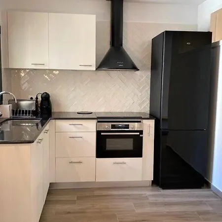 Apartment Passeig Ii - In Center With Sea Views