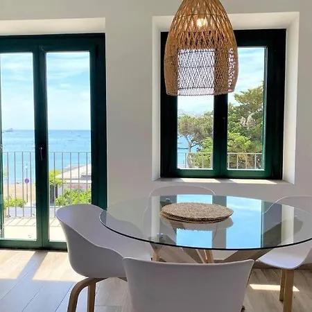 Passeig Ii - In Center With Sea Views Cadaques