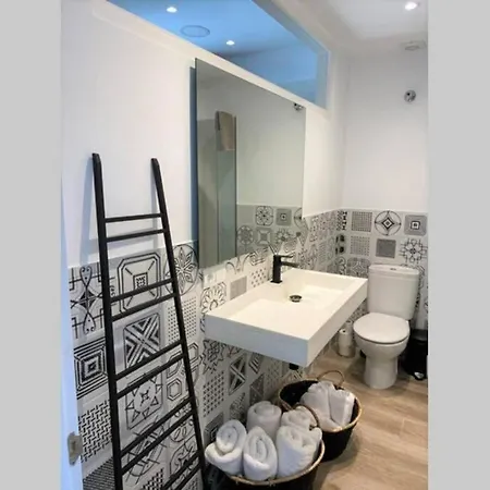 Passeig Ii - In Center With Sea Views Apartment Cadaques